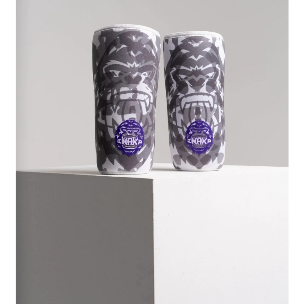 Inaka lifting knee sleeves